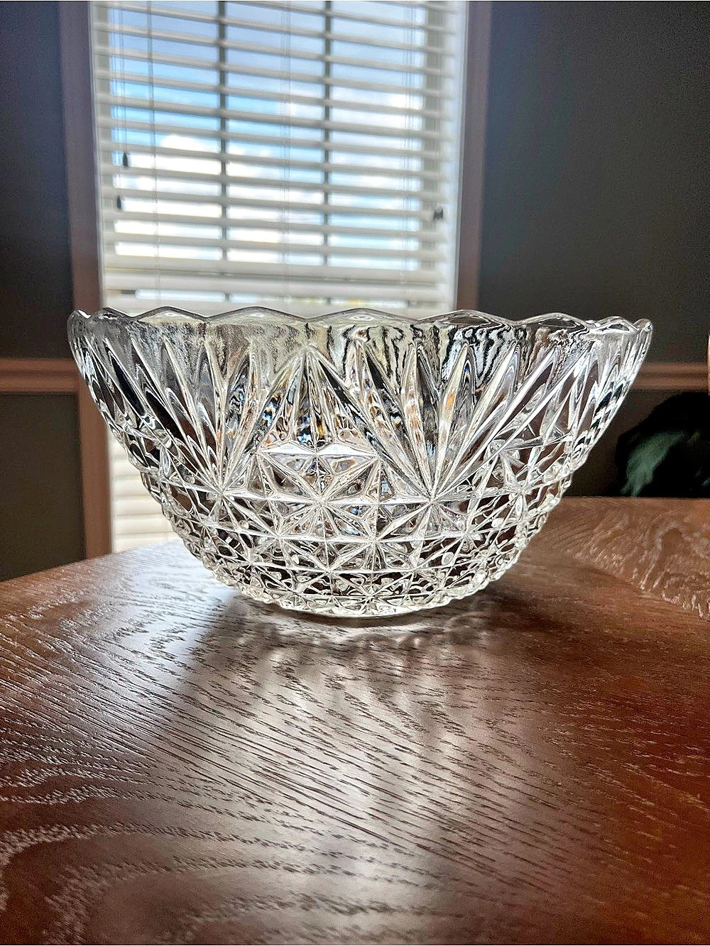 Vintage Anchor Hocking Arlington Scalloped Rim Punch Bowl - 7 quarts